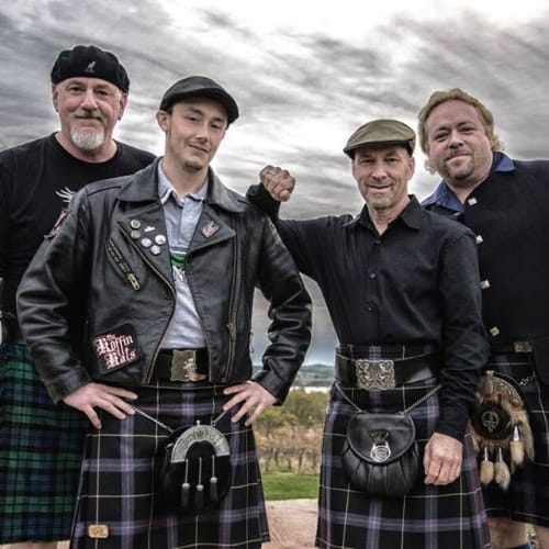 4 Irish performers in tartans