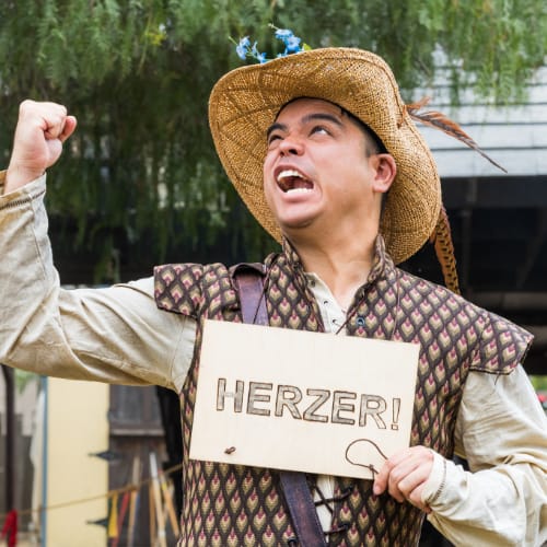 william_board_new_v1 Man yelling "herzer!"